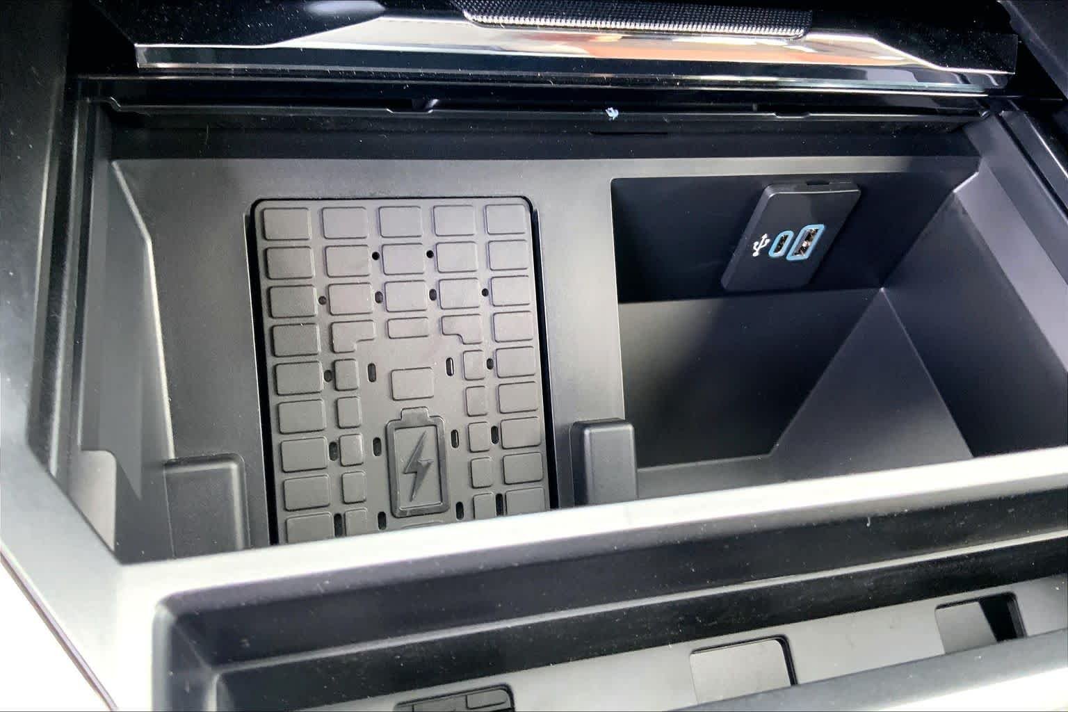 New 2026 Glacier Gray Metallic Tri-Coat Ford F-250® King Ranch® image 15