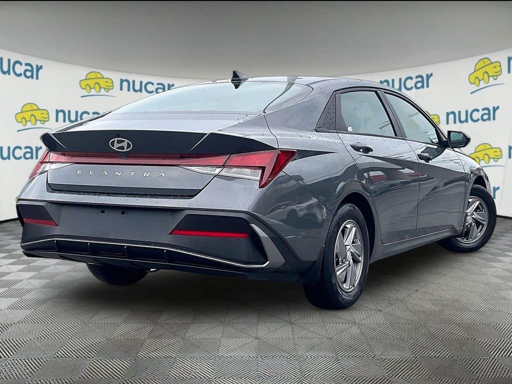 Used 2024 Gray Hyundai SE image 6