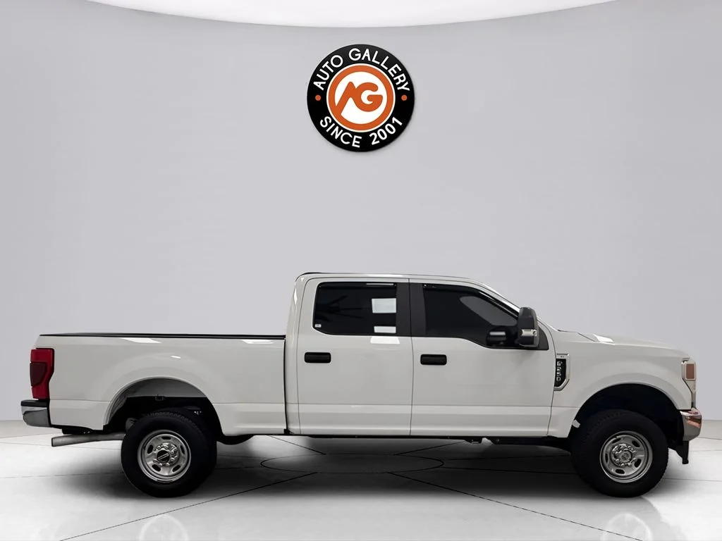 Used 2020 White Ford XL image 2