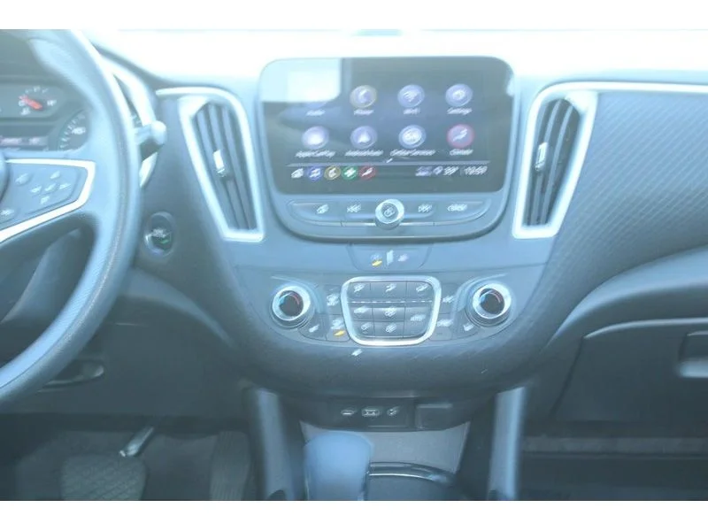2025 Chevrolet Malibu 1LT - Photo 15