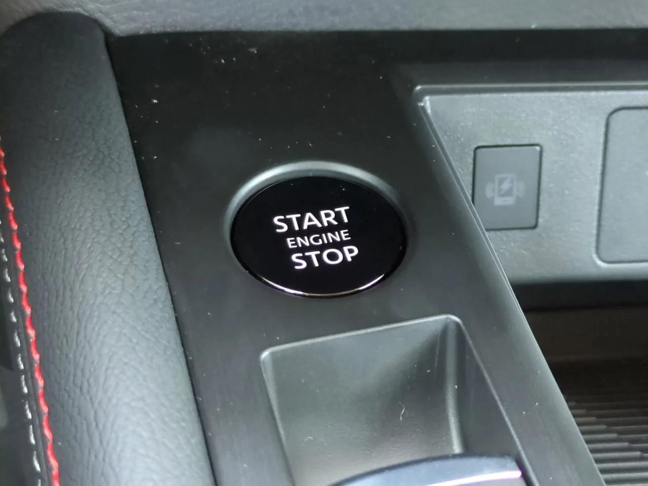 2026 Nissan KICKS SR - Photo 25