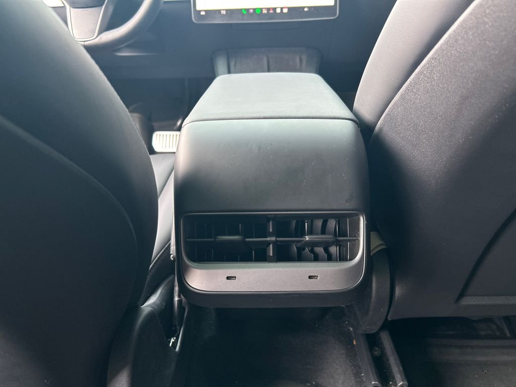 Used 2023  Tesla Long Range image 20