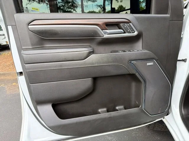 Used 2024 Summit White GMC SLT image 10