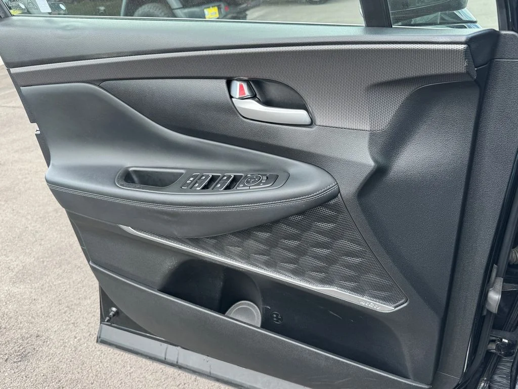 Used 2019 Black Hyundai Limited image 17