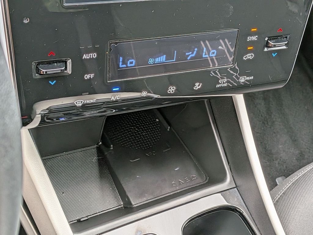 Certified Used 2024 Silver Hyundai SEL image 19
