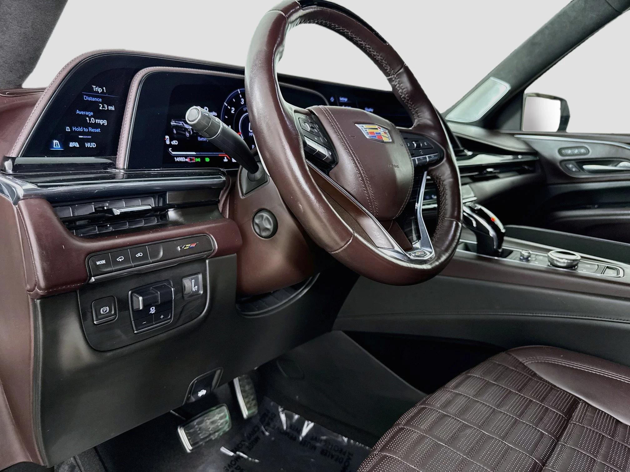 Used 2023 Crystal White Tricoat Cadillac Escalade ESV-V image 11
