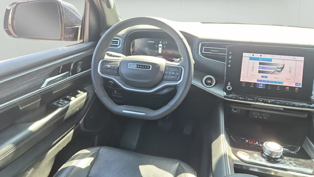 Used 2024 White Jeep Series II image 11