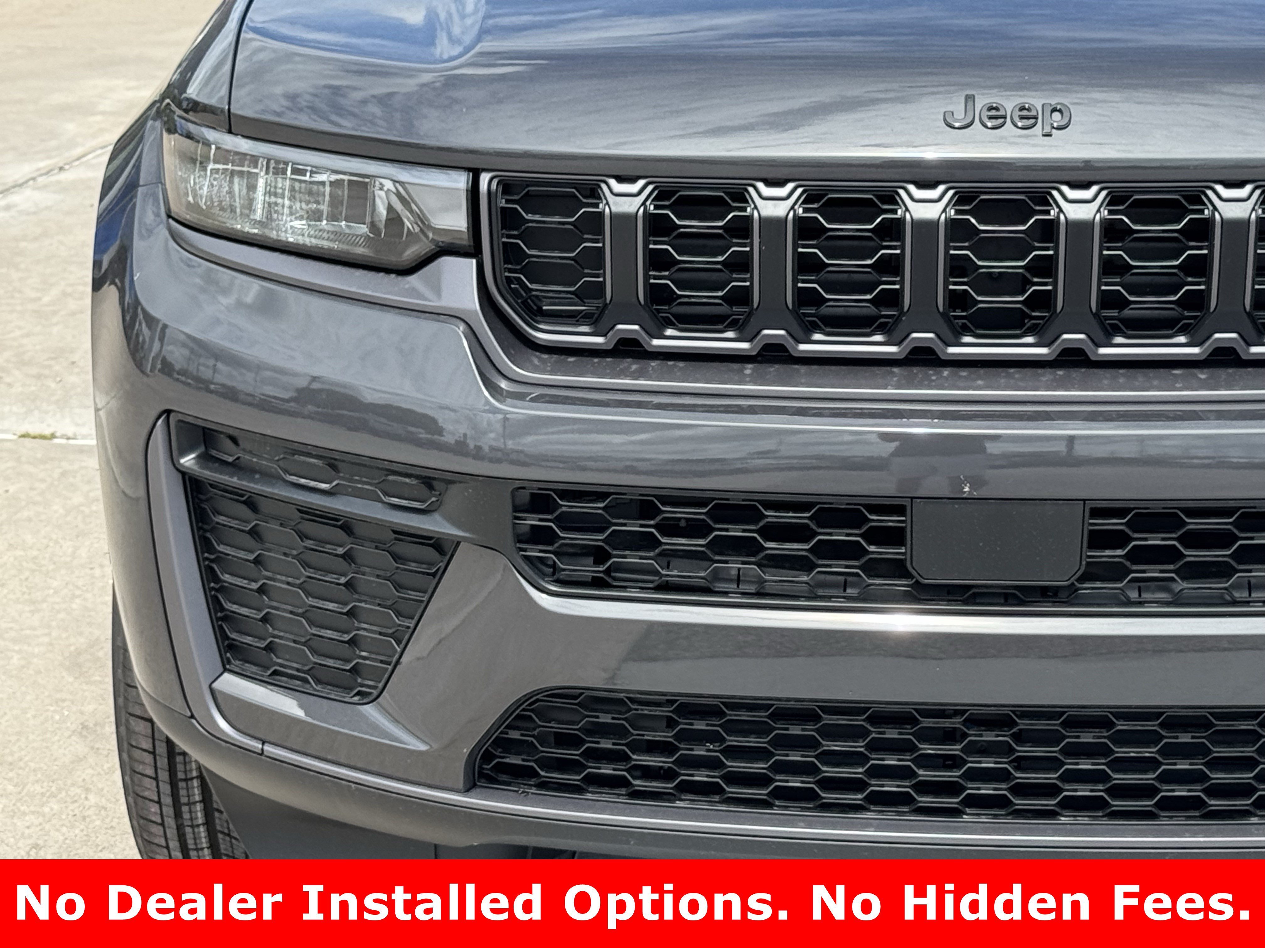 New 2026 Baltic Gray Metallic Clearcoat Jeep Laredo Altitude image 5