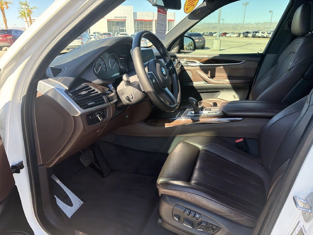 2016 BMW X5 xDrive50i - Photo 25