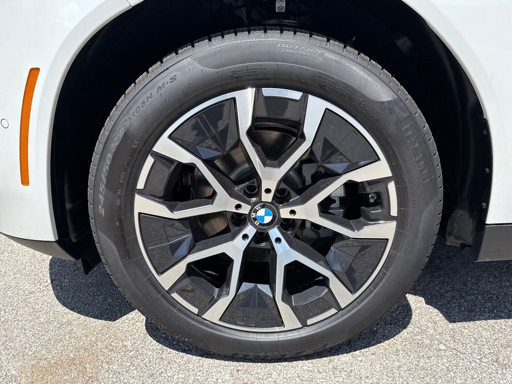 New 2026 White BMW 30 xDrive image 9
