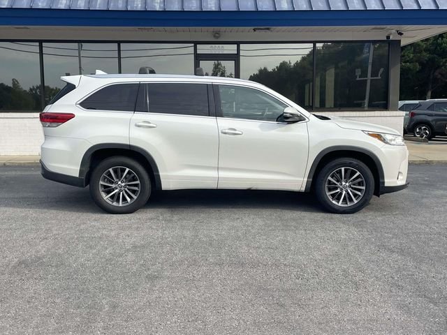 2017 Toyota Highlander XLE - Photo 7