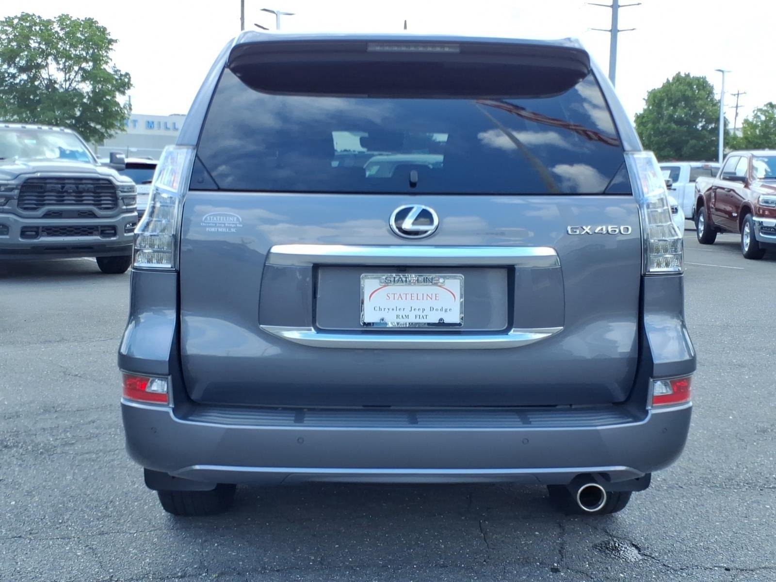 Used 2023 Nebula Gray Pearl Lexus GX 460 Premium image 17