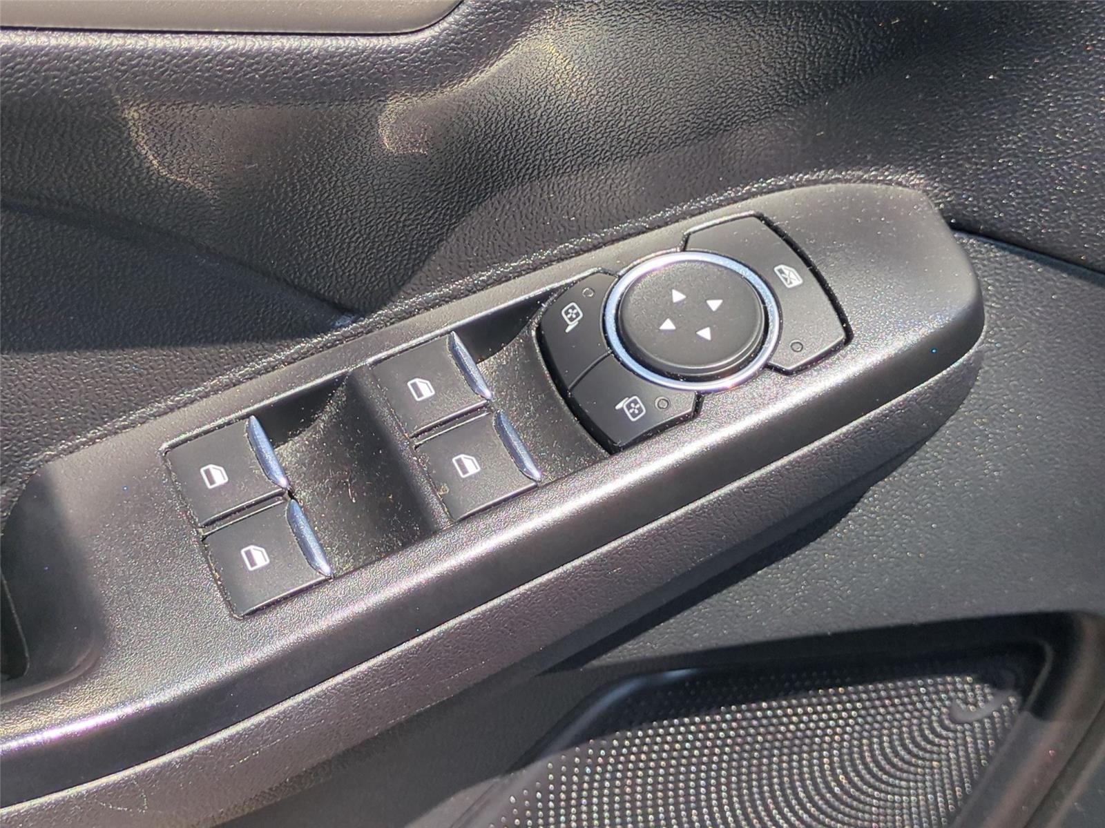 Used 2022 Iced Blue Silver Ford SE image 16