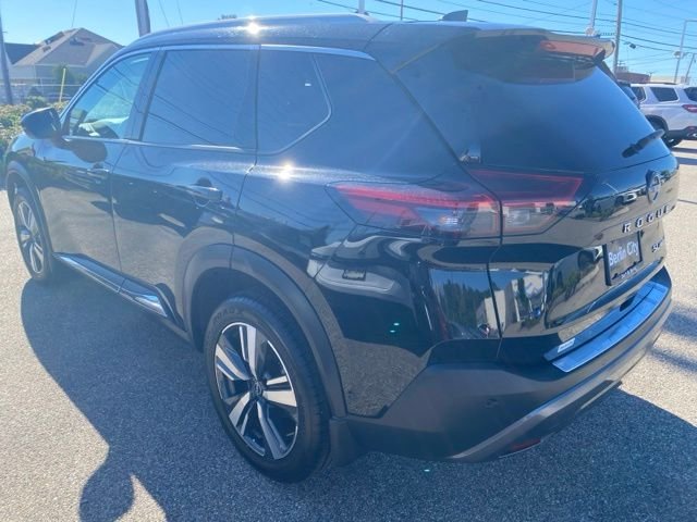 Used 2023 Super Black Nissan SL image 35