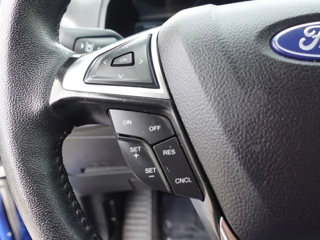 Used 2024 Blue Ford SEL image 13