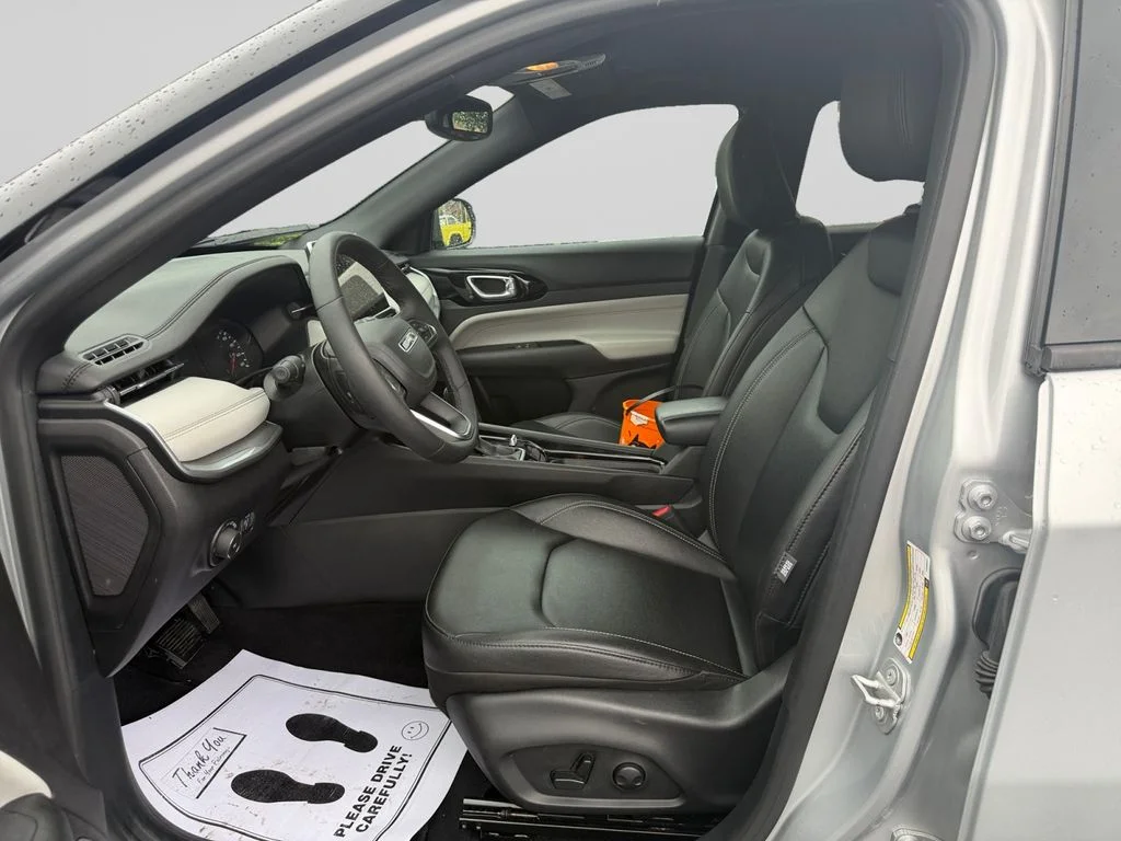 2025 Jeep Compass Limited - Photo 10
