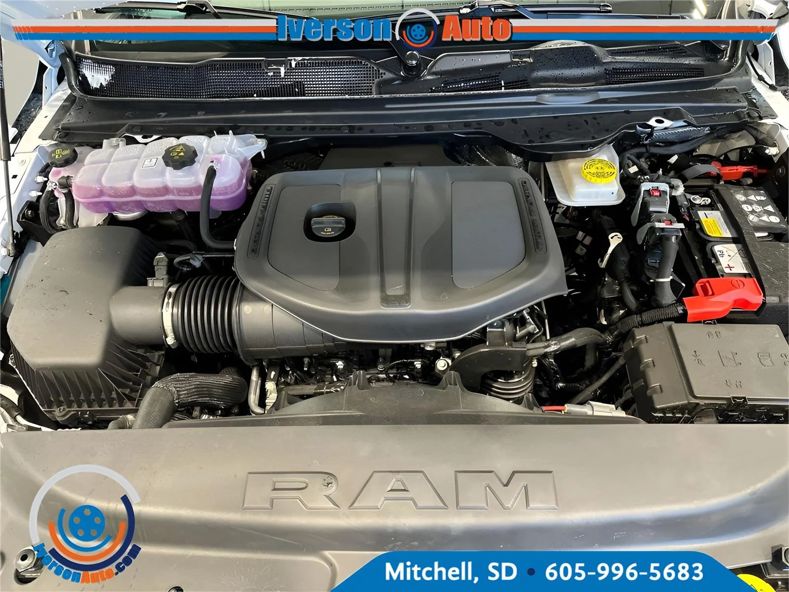New 2026 Bright White Clear-Coat Exterior Paint RAM Big Horn image 11