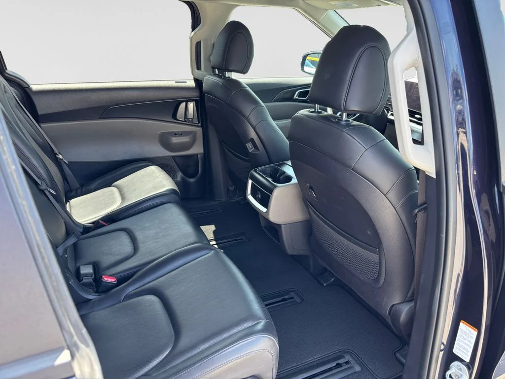 Used 2025 Blue Kia LXS image 49