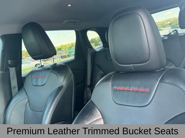 Used 2022 Black Jeep Trailhawk image 17