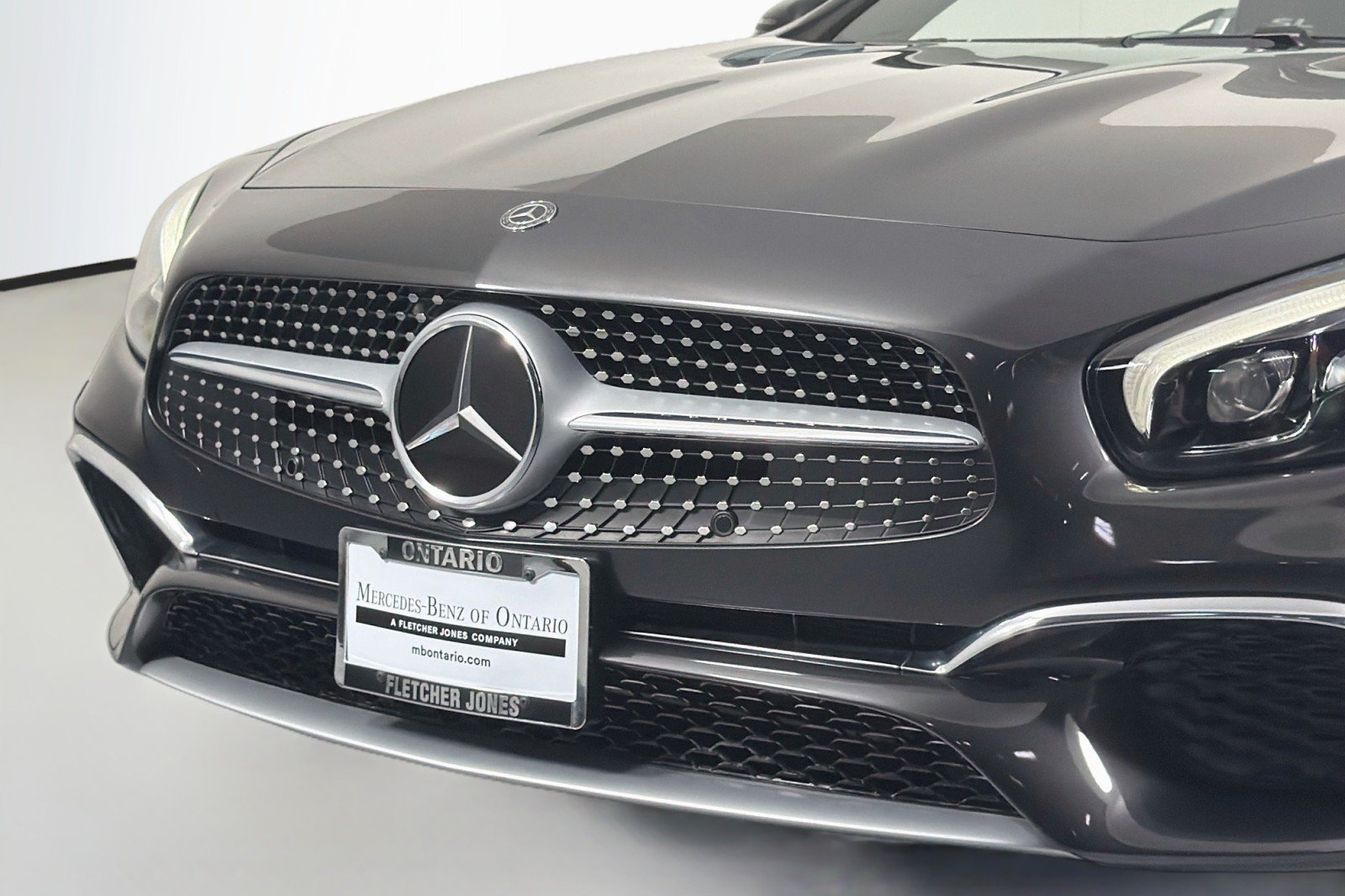 Used 2020 Graphite Grey Metallic Mercedes-Benz 450 image 15