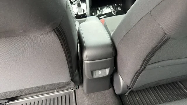 Used 2025 White Nissan 1.6 SR image 20