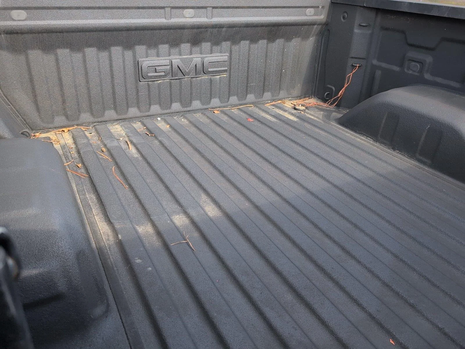 Used 2022 QUICKSILVER METALLIC GMC SLT image 37