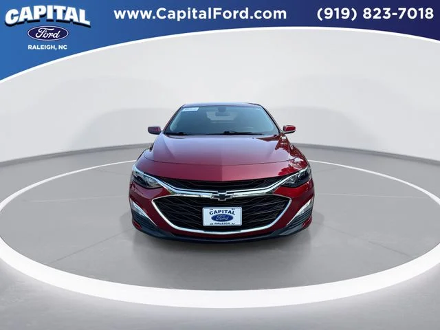 Used 2021 Red Chevrolet RS image 3