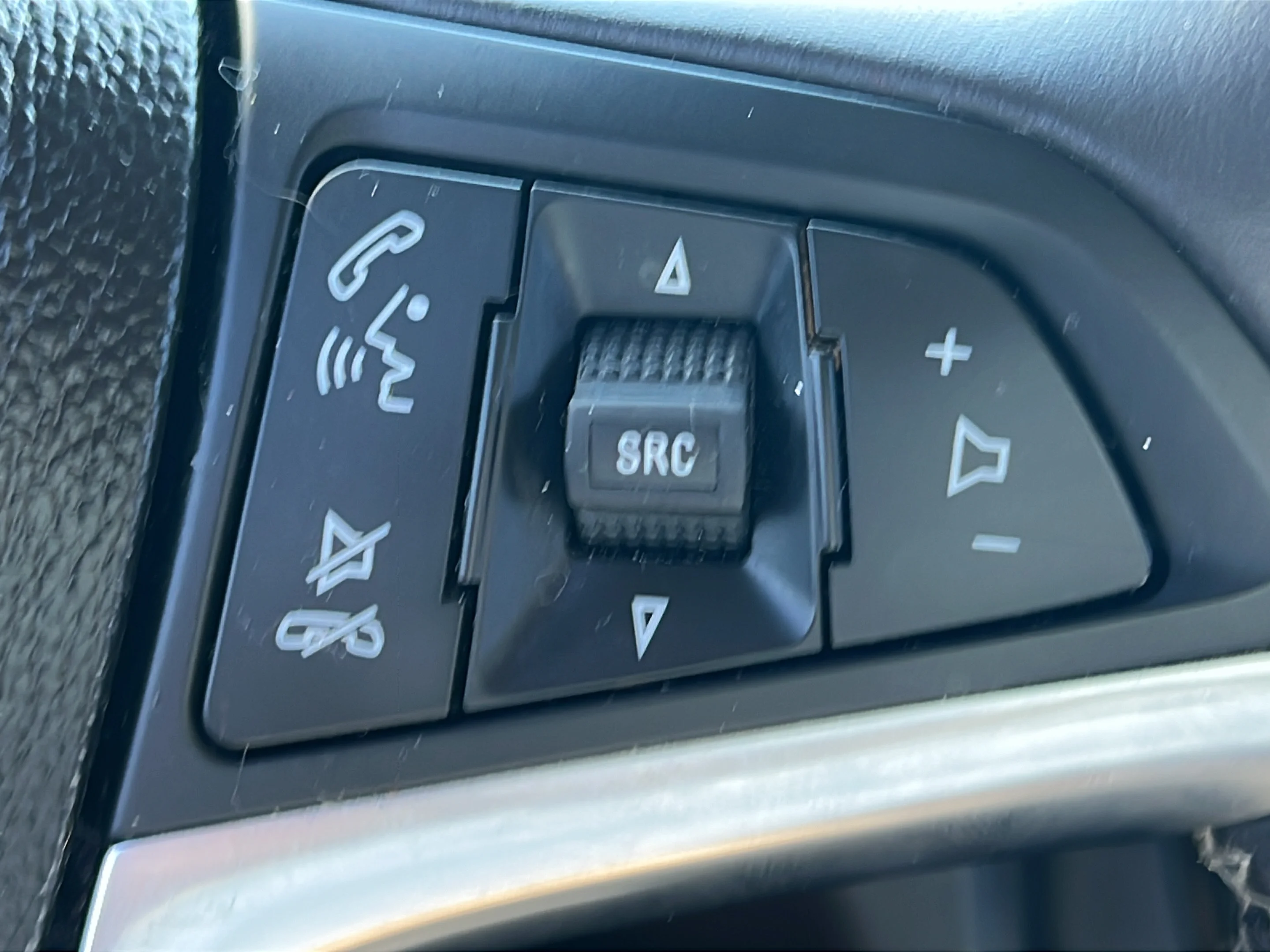 Used 2020 Summit White Buick Preferred image 20