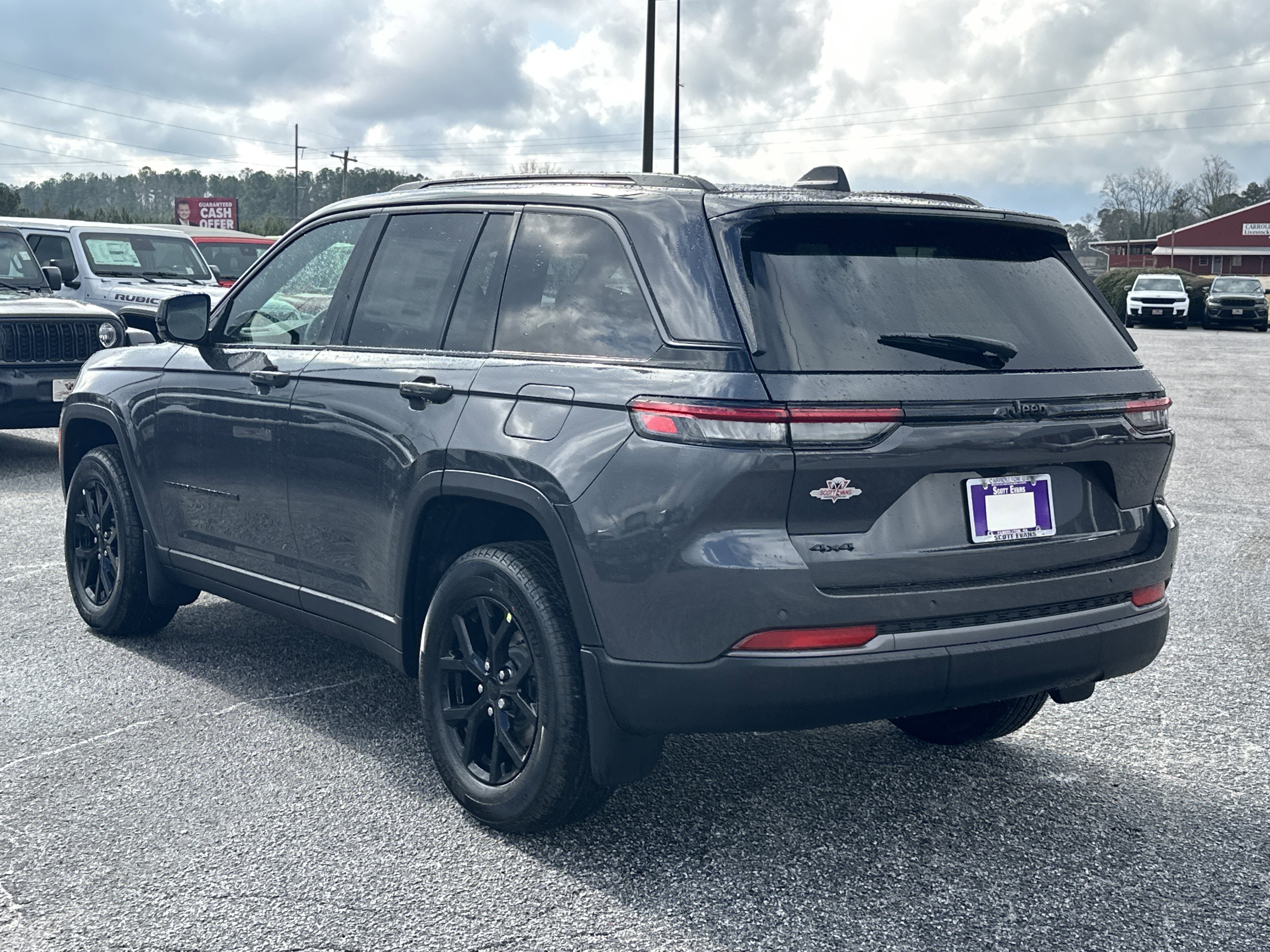 New 2026 Baltic Gray Metallic Clear-Coat Exterior Paint Jeep Laredo Altitude image 6