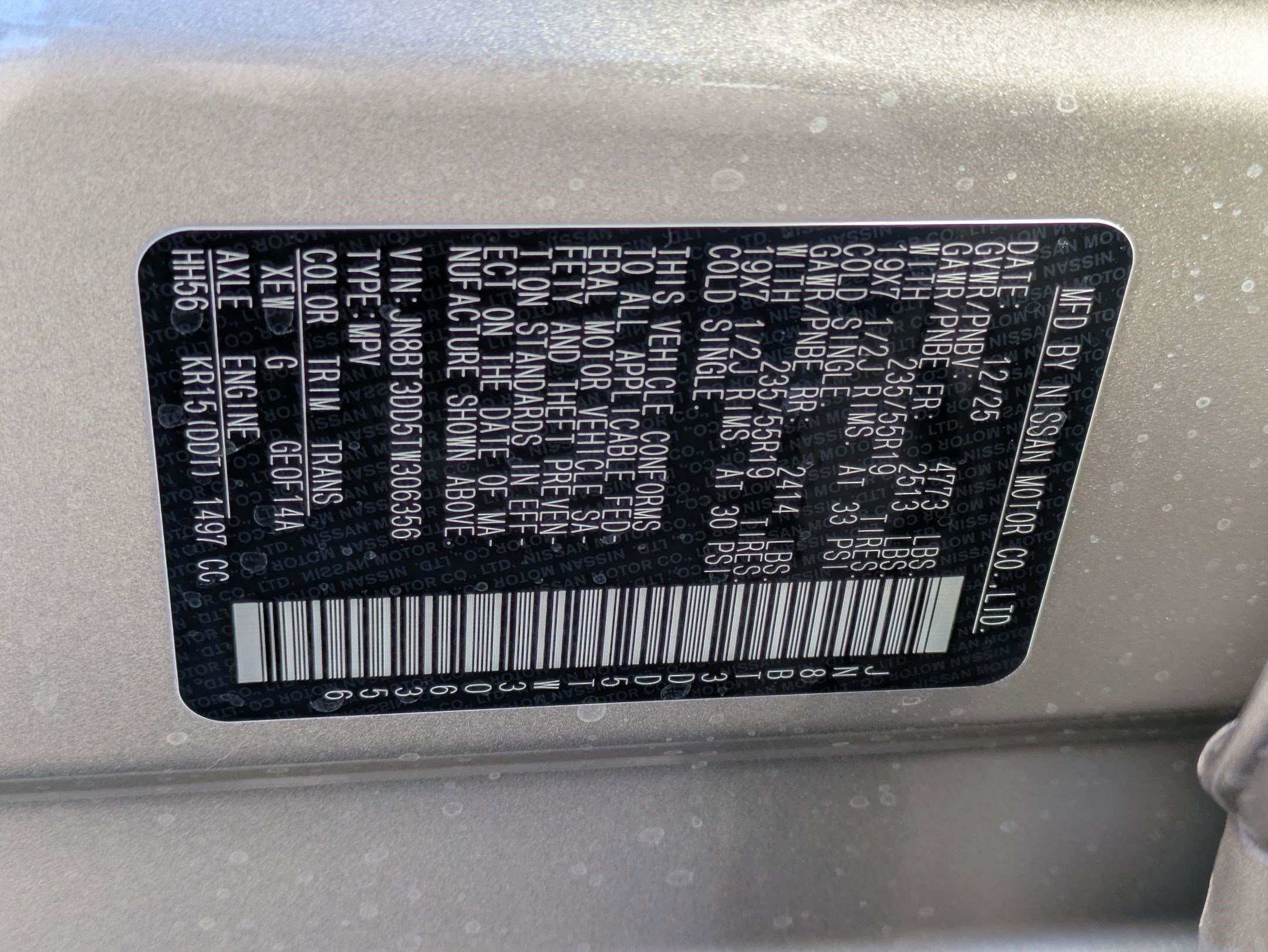 New 2026 Champagne Silver Metallic/Super Black Nissan Platinum image 18