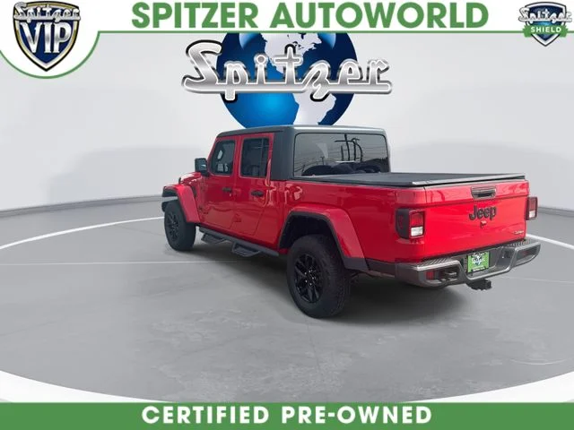 Used 2022 Red Jeep Sport image 7