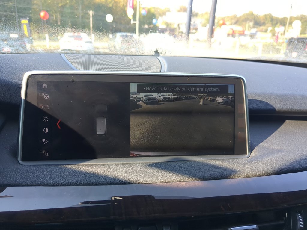 Used 2018 Silver BMW xDrive50i image 17