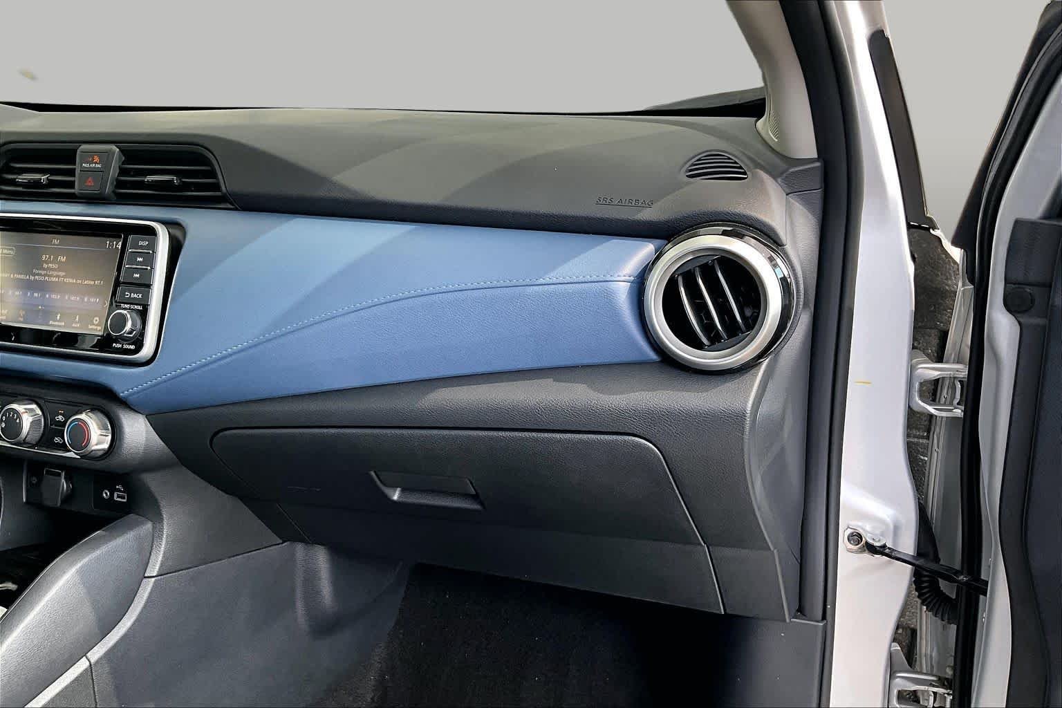 2025 Nissan Versa Sedan SV - Photo 18