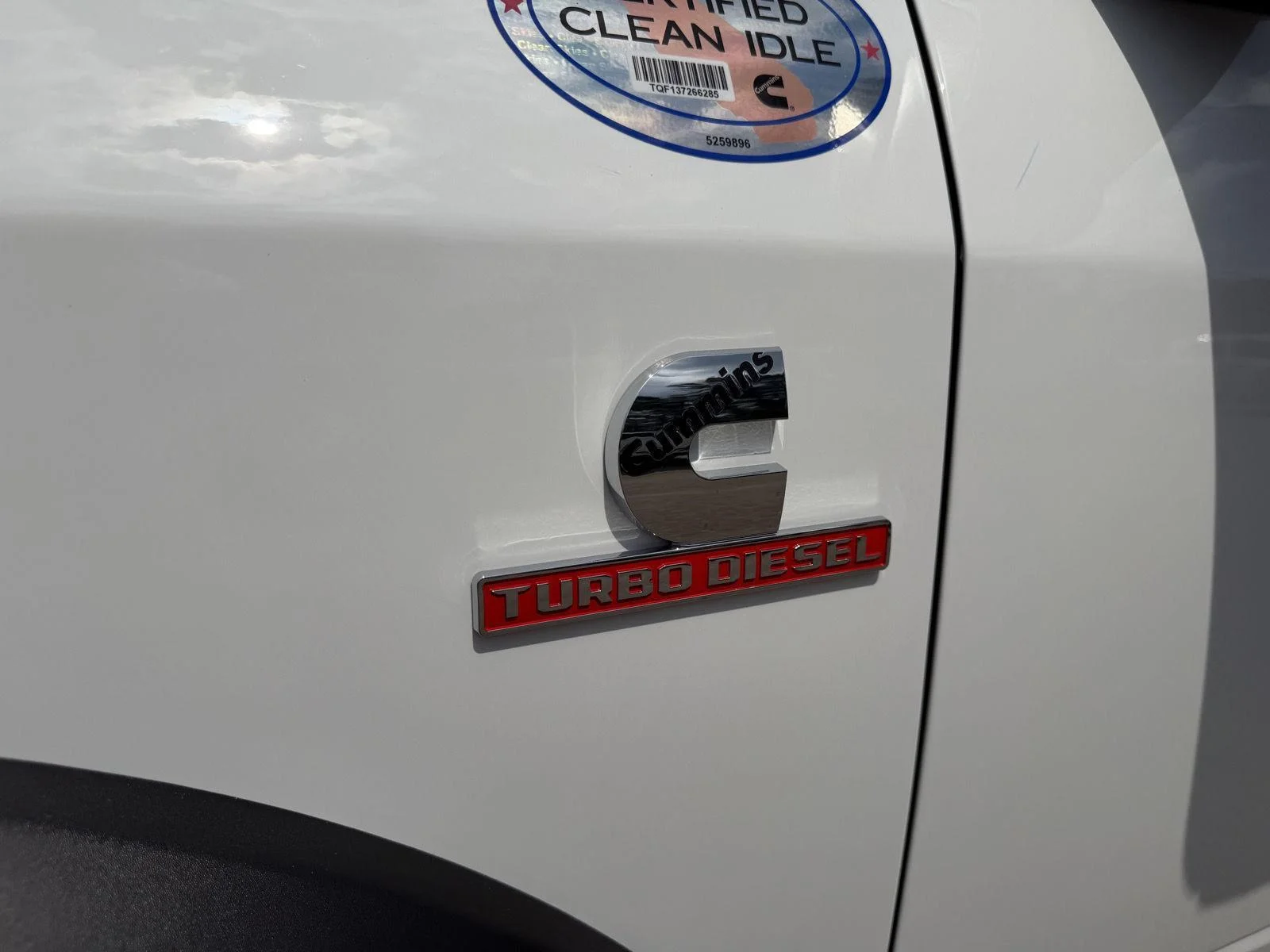 New 2026 Bright White Clear-Coat Exterior Paint RAM Tradesman image 24
