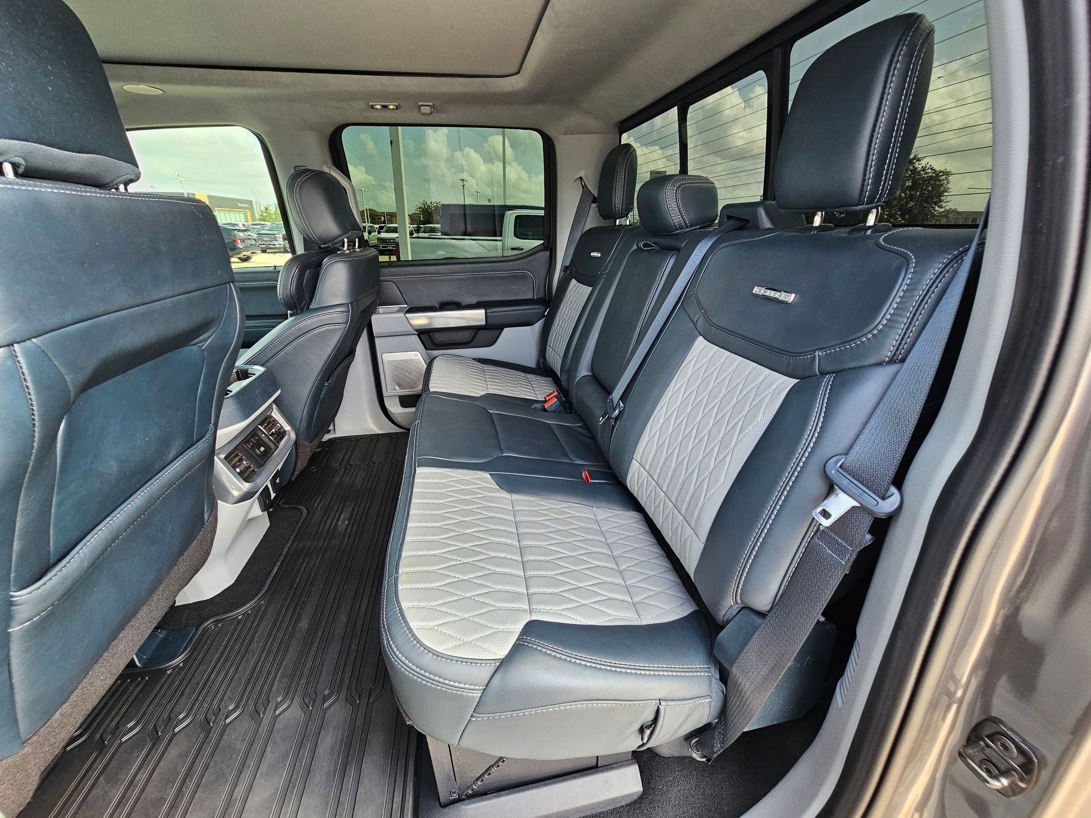 Used 2024 Blue Ford Limited image 26