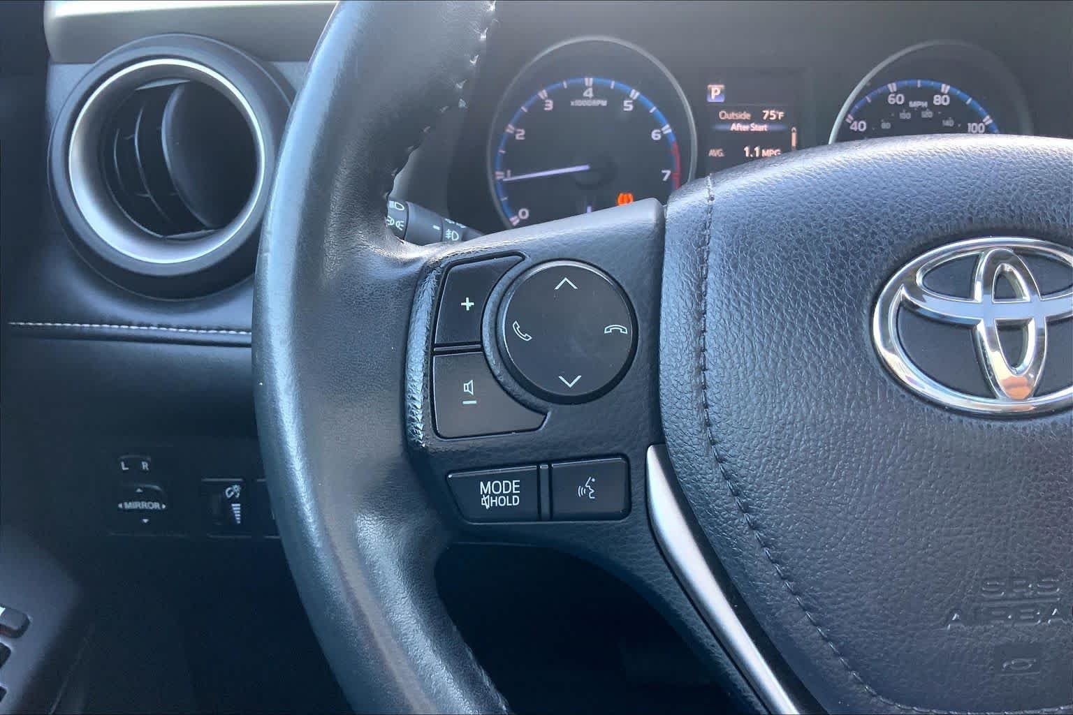 Used 2018 Black Currant Metallic Toyota XLE image 23