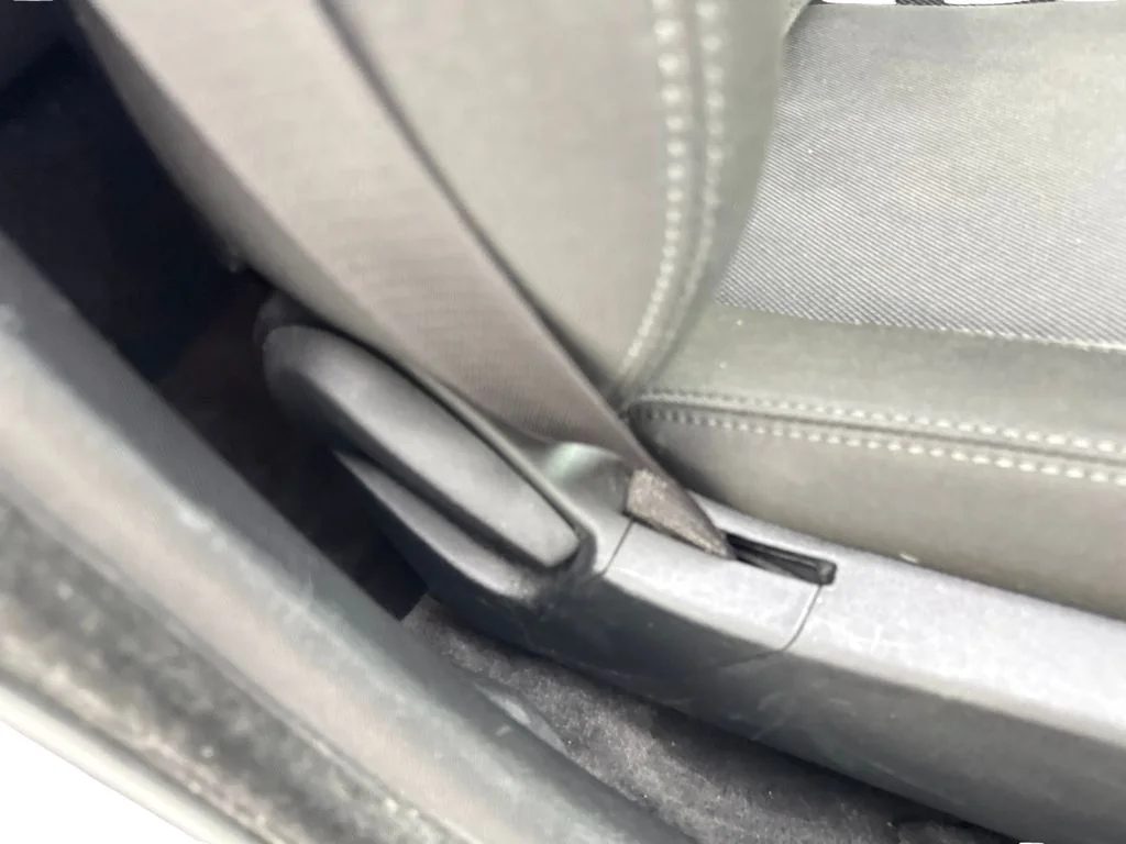 Used 2018 Gray Dodge SXT image 47