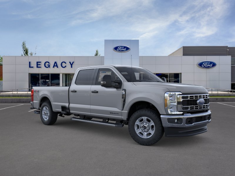 New 2026 Avalanche Ford F-350® XLT image 7