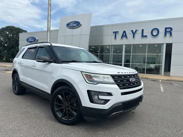 2017 Ford Explorer XLT FWD's photo