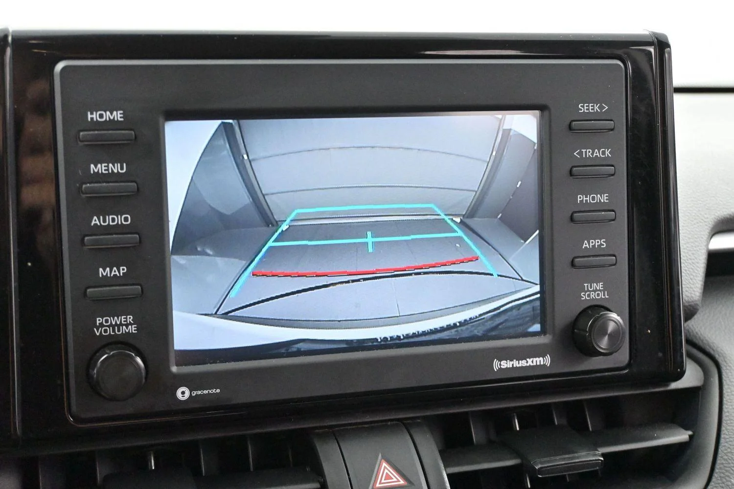 Used 2022 White Toyota XLE image 19