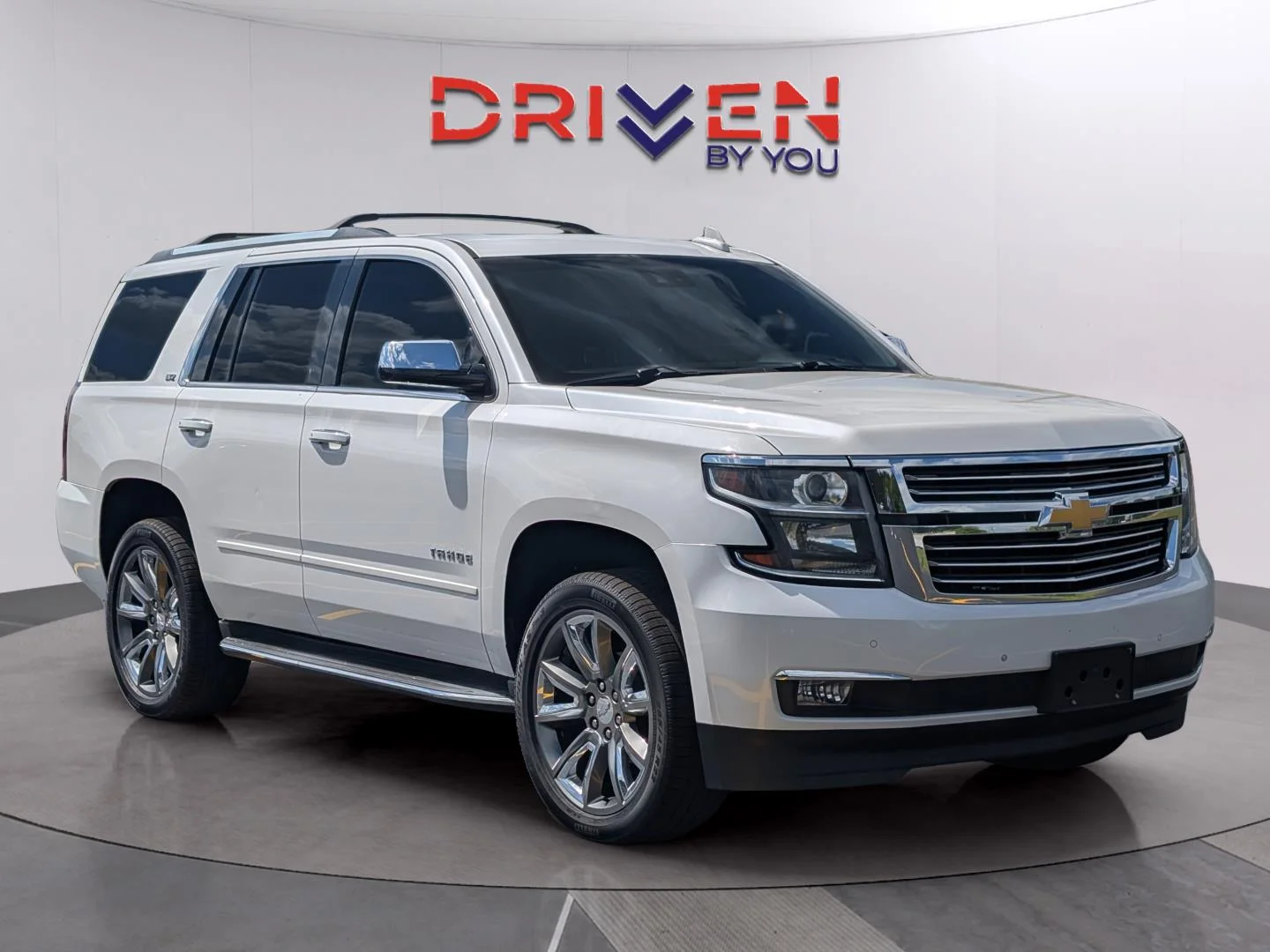 Used 2016 Iridescent Pearl Tricoat Chevrolet LTZ image 6