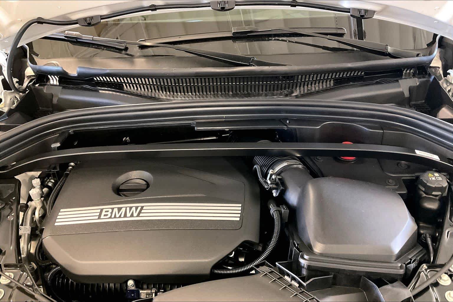 New 2026 Alpine White BMW xDrive28i image 16