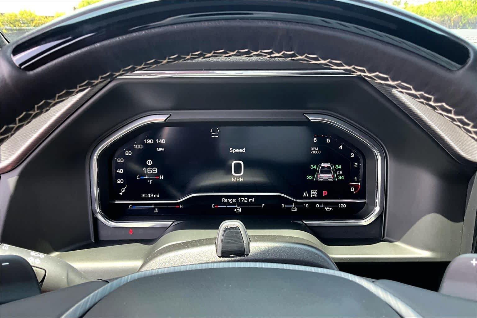 Used 2025 Onyx Black GMC Denali Ultimate image 51