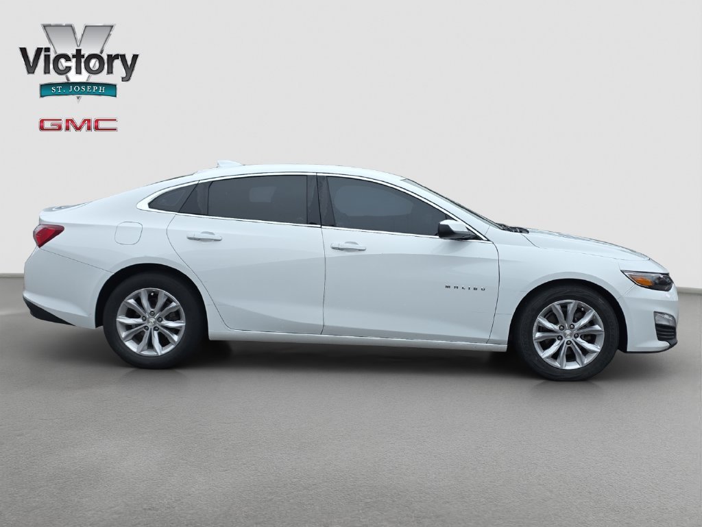 Used 2020 SUMMIT WHITE Chevrolet LT image 18