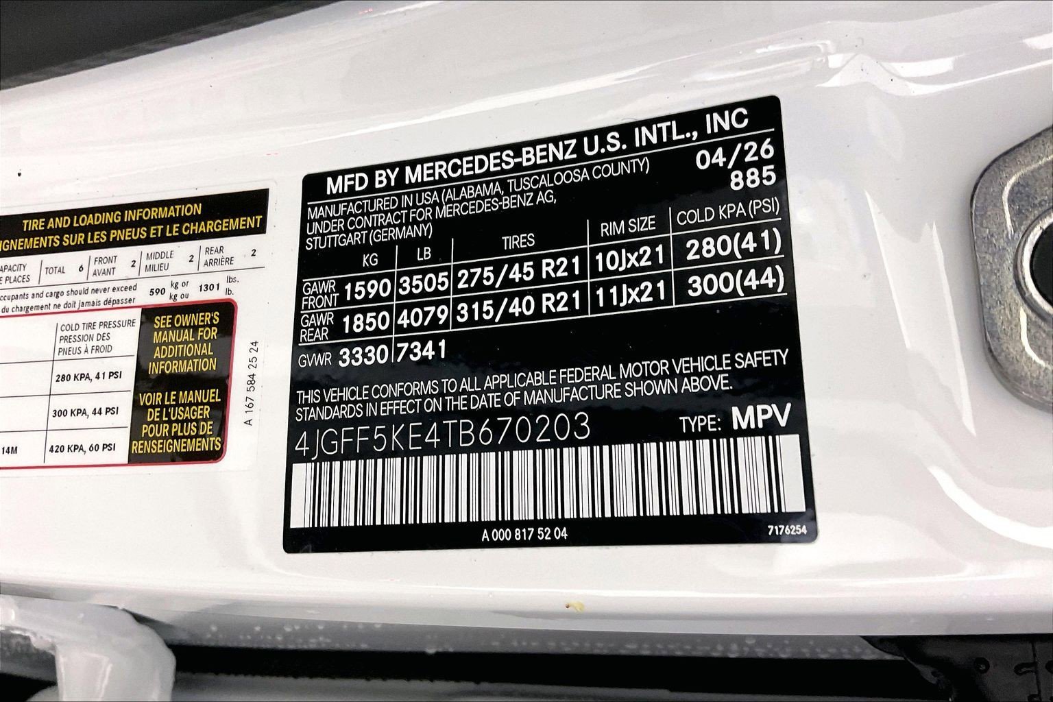 New 2026 MANUFAKTUR Moonlight White Metallic Mercedes-Benz GLS 450 image 27