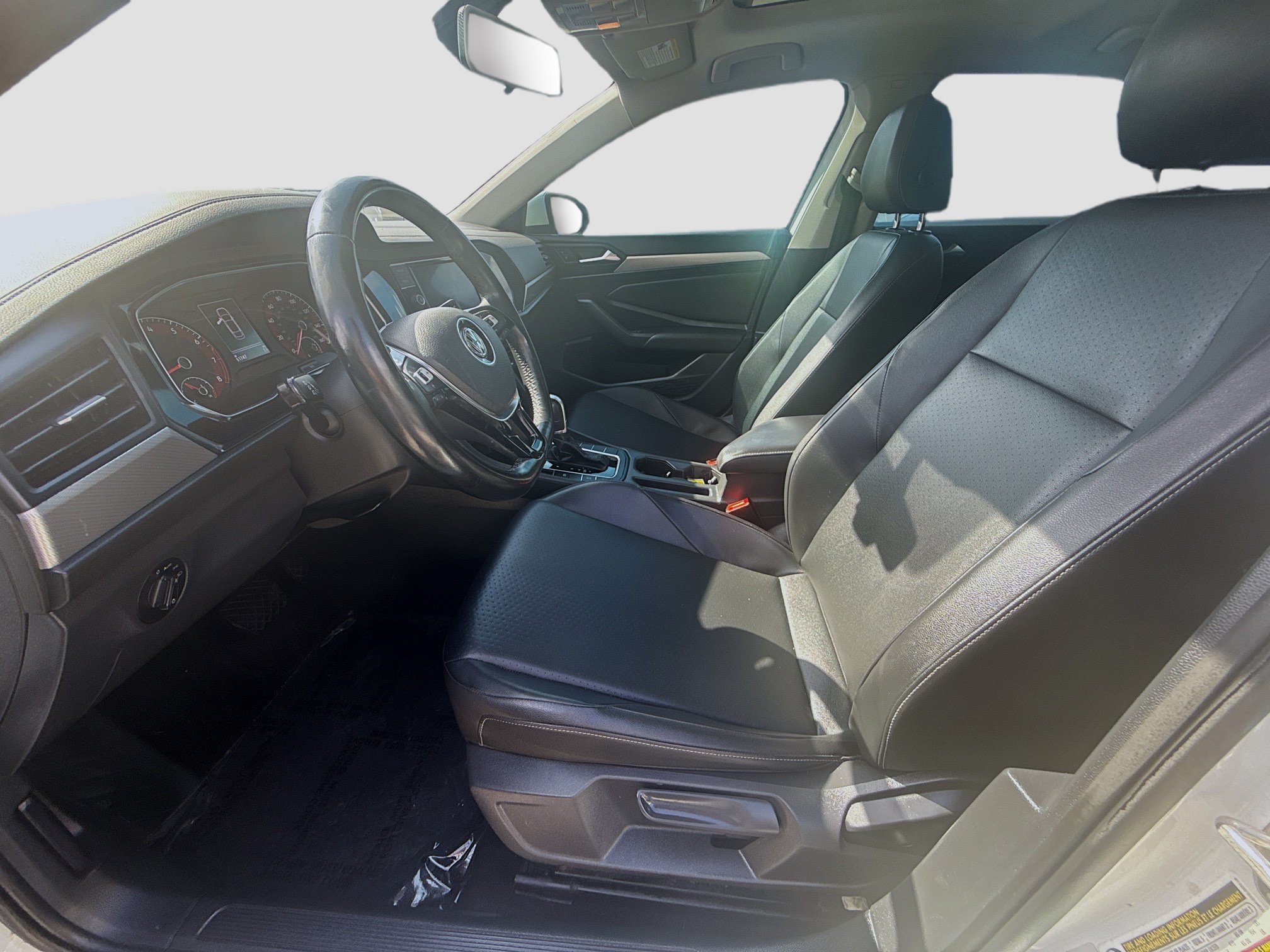 Used 2019 Pure White Volkswagen 1.4T SE image 18