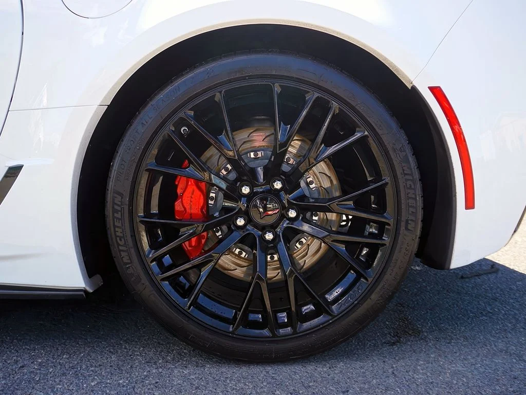 2016 Chevrolet Corvette 2LZ - Photo 10