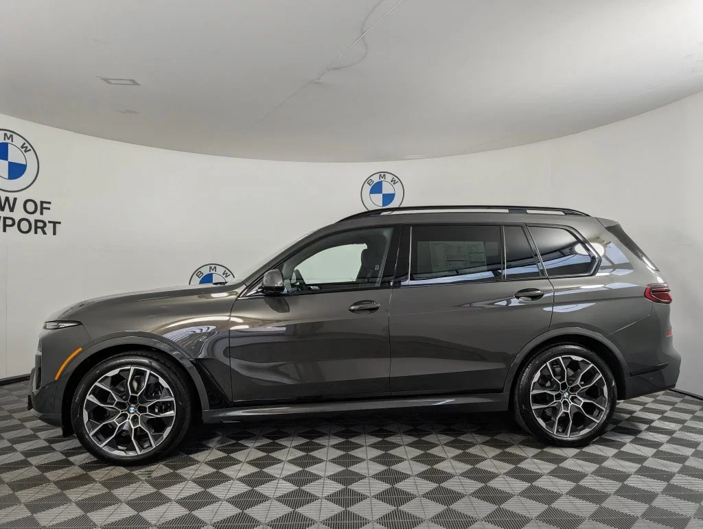 New 2027 Gray BMW xDrive40i image 9