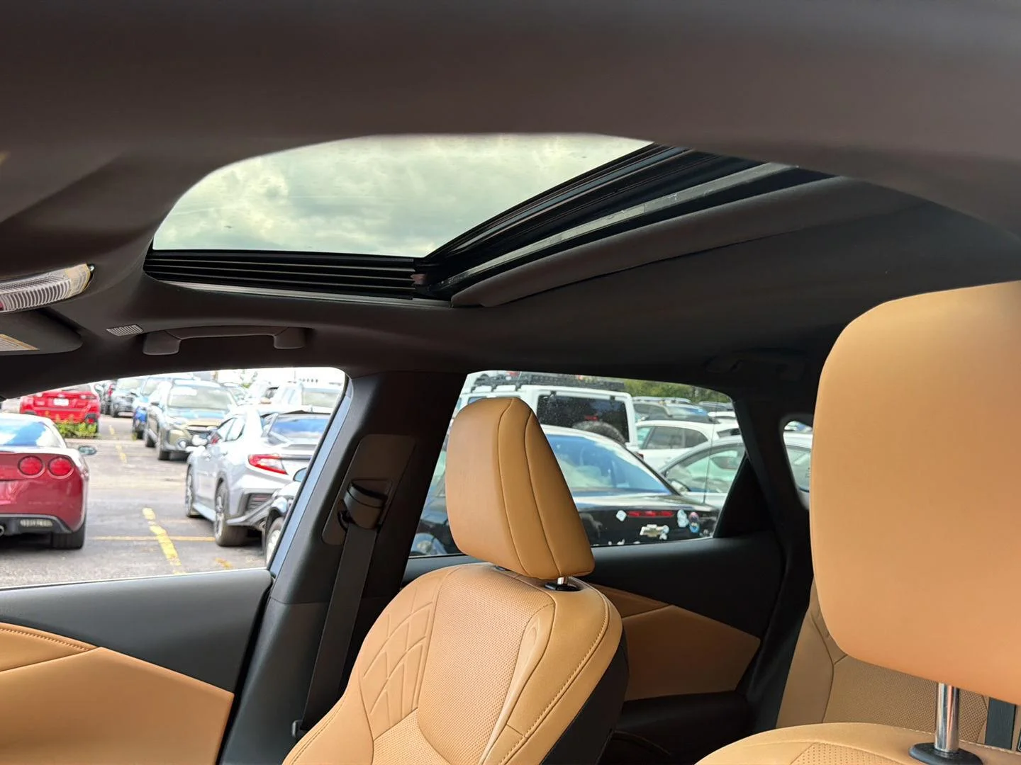 Used 2023 Iridium Lexus RX 350 Premium image 4