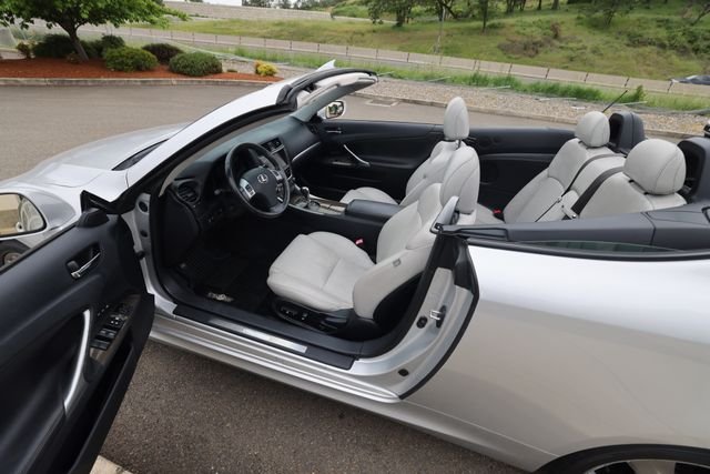2011 Lexus IS 250 - Photo 17